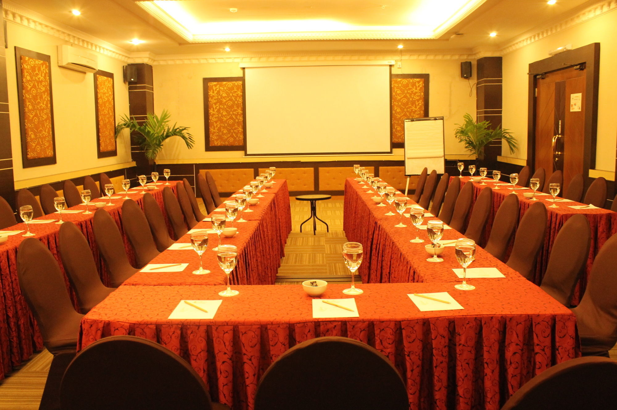 The Rich Jogja Hotel Melati Exterior photo